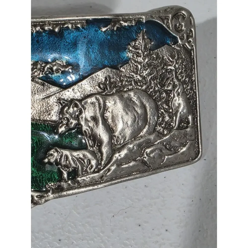 Vintage Mother Bear & Cubs Mountain Landscape Scene Belt Buckle